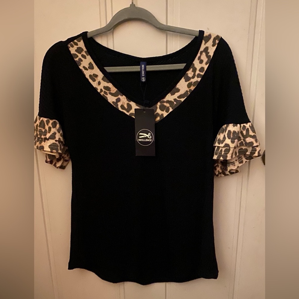 IWOLLENCE  leopard print sleeve Black and Gold Blouse BOUTIQUE
